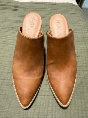 Abound Tan Pointed Toe Leather Mule Slides
